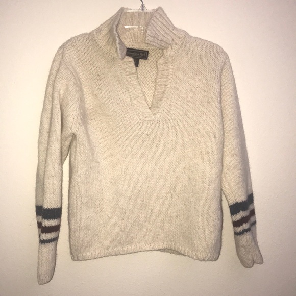 Abercrombie & Fitch Sweaters - Abercrombie & Fitch wool pull over sweater